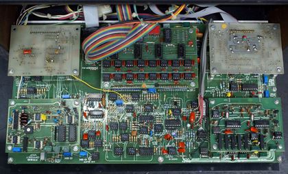 Salamander Music Sytems-Voice 400 s/n 14 not perfect